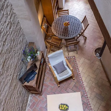 Hostal Alameda