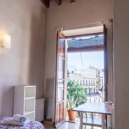 Alameda Hostal *